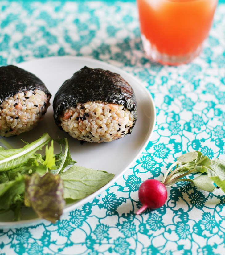 Recipe: Salmon and Black Sesame Onigiri (Japanese Rice Balls
