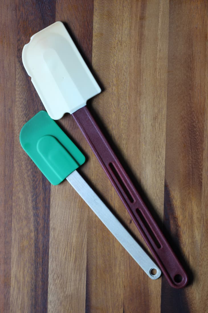 Our Favorite Spatulas 5 Spatulas Are Better than 1 The Kitchn