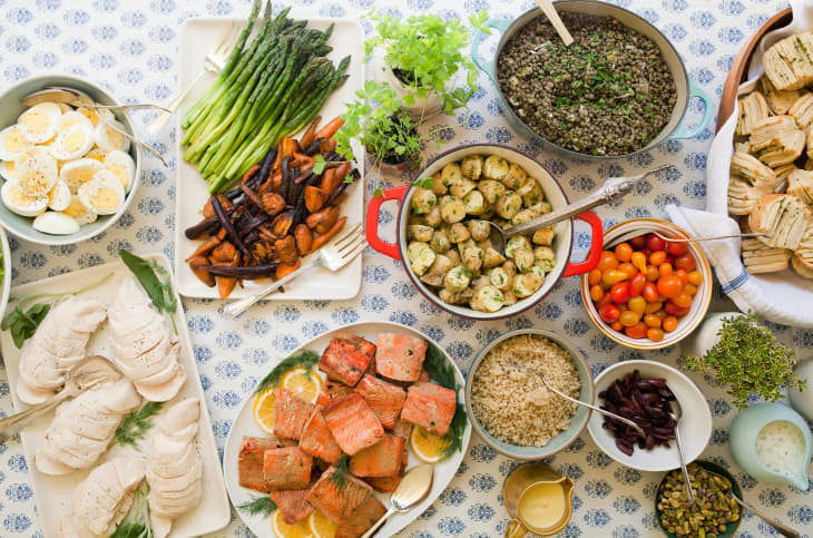 4 Tips for Setting Up a Salad Bar Buffet for a Party | Kitchn