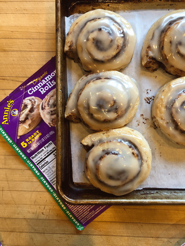 Costco Is Selling HUGE Boxes Of Annie's Cinnamon Rolls, 40 OFF