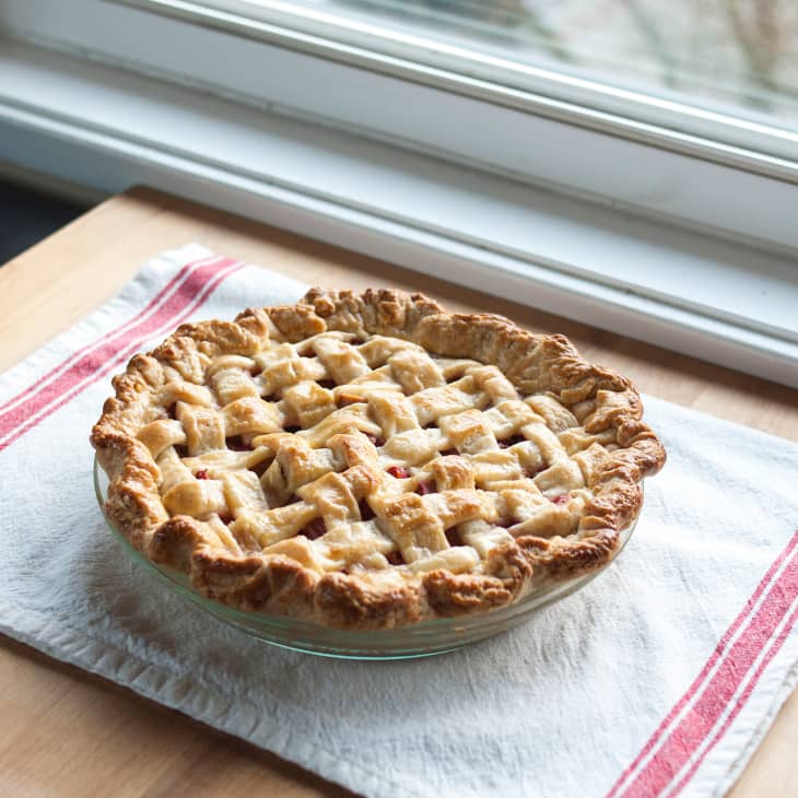 How to Make a Lattice Pie Crust The Kitchn