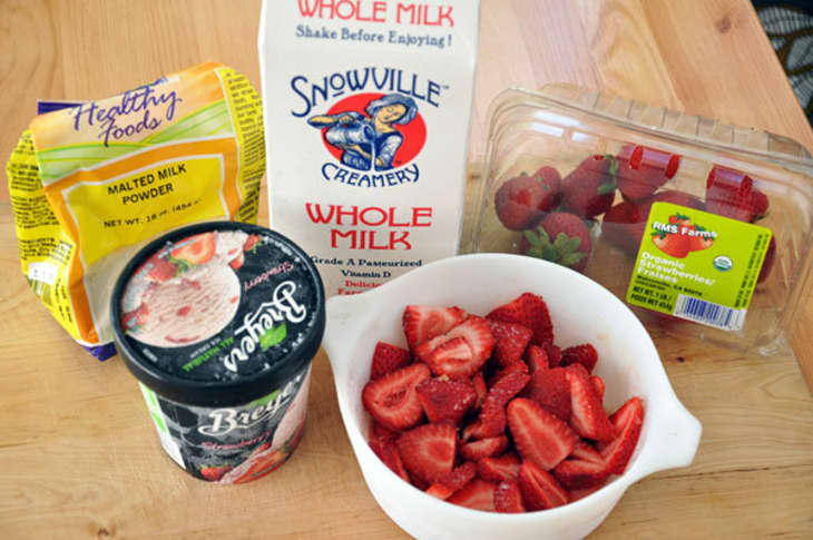 Make strawberry online milkshake