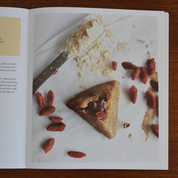 it-s-raw-it-s-awesome-but-can-the-rawsome-vegan-baking-book-really