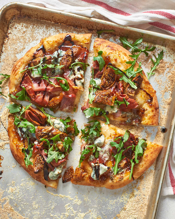 Recipe: Easy Fig & Prosciutto Flatbreads | The Kitchn