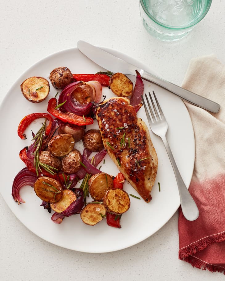 3 Easy, Budget-Friendly Weeknight Dinners to Make This Week | The Kitchn