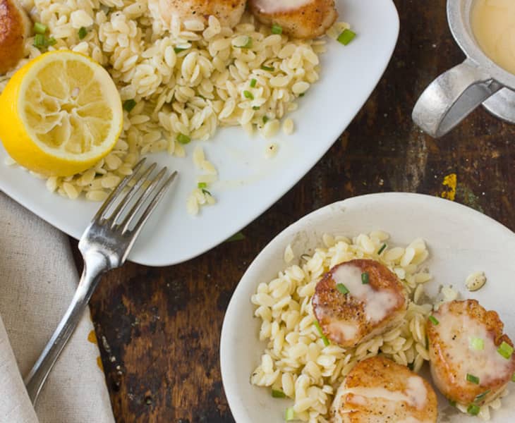 Recipe Scallops with White Wine Beurre Blanc & Lemon Orzo The Kitchn