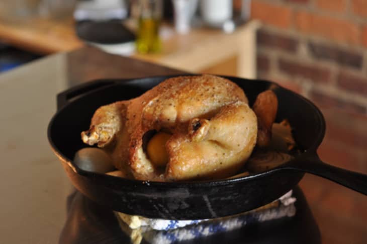 A Picnic of Chicken, Beer, and Innuendo in To Catch a Thief | The Kitchn