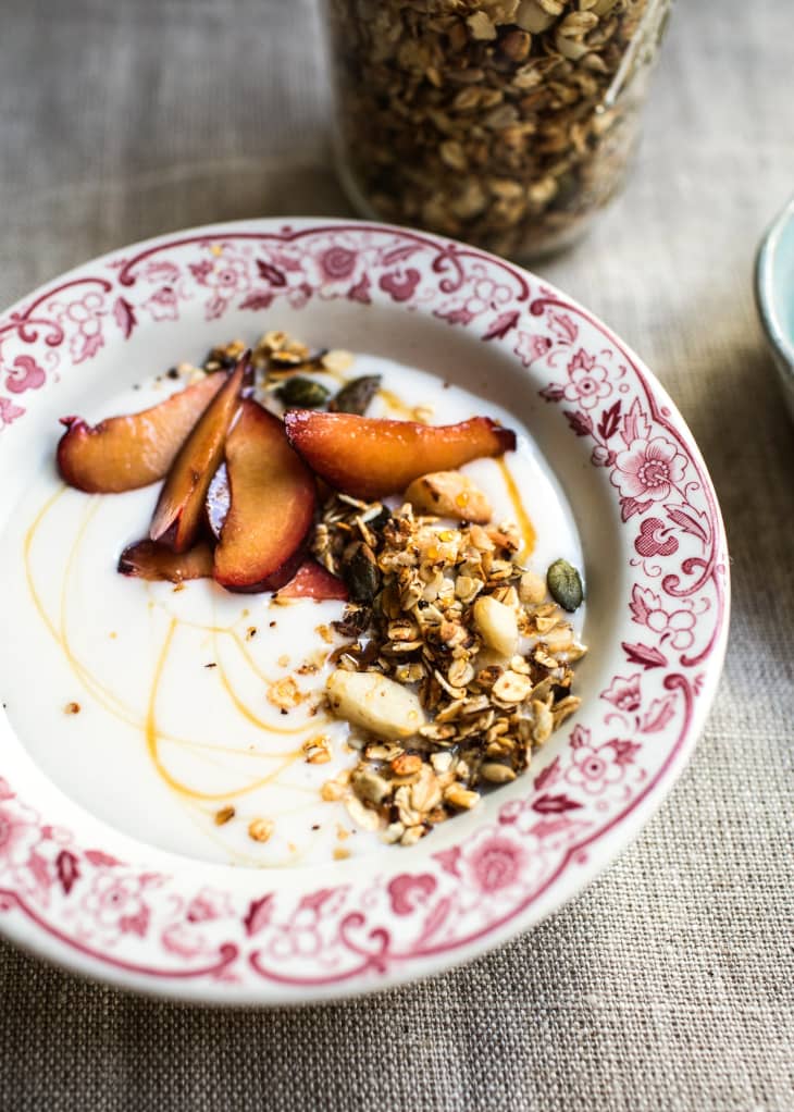 Recipe Stovetop Maple Macadamia Granola The Kitchn