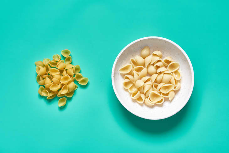 how-to-measure-out-a-serving-size-of-pasta-before-cooking-livestrong-com