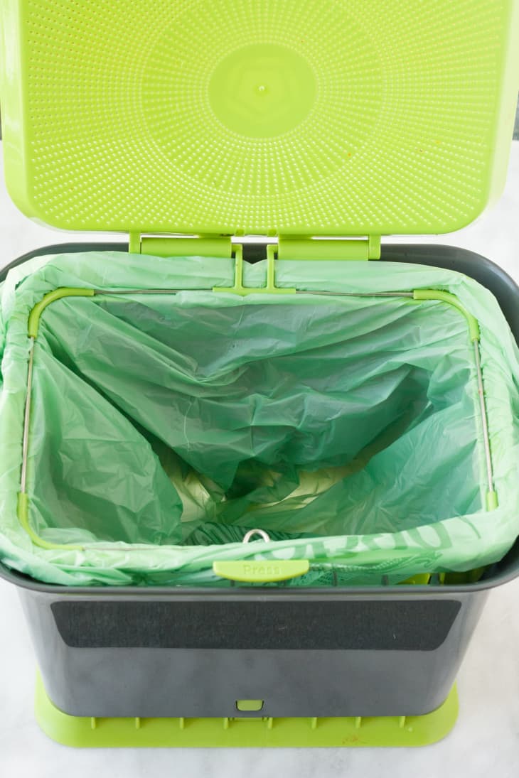 The Full Circle Compost Collector Makes Composting Stylish and Easy