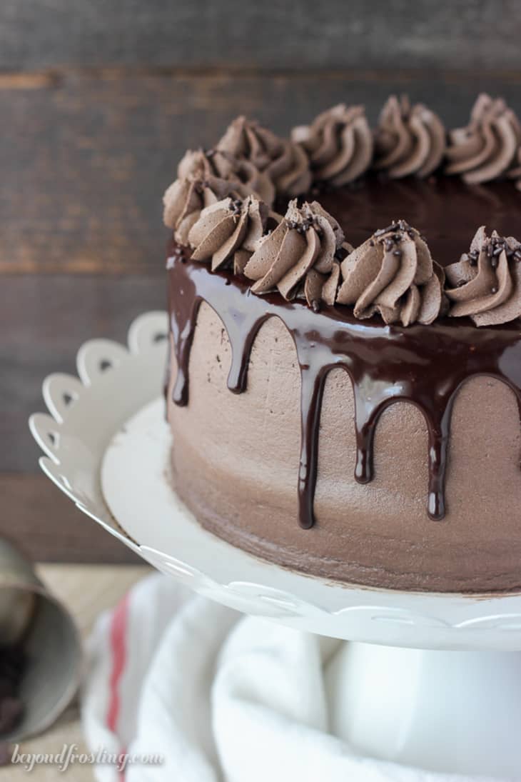 13 Easy, Pretty Ways To Top A Cake 