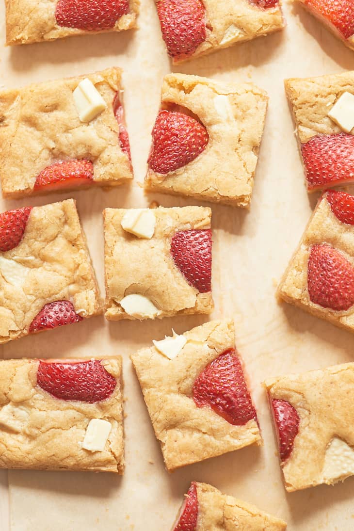 Strawberry Blondies The Kitchn   Fad34bde9d04b1231c20c69a5808822cbe7fcb56