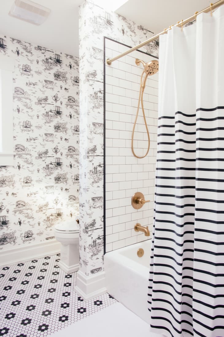 How to Keep Your Shower Curtain Liner from Sticking to You | Apartment  Therapy