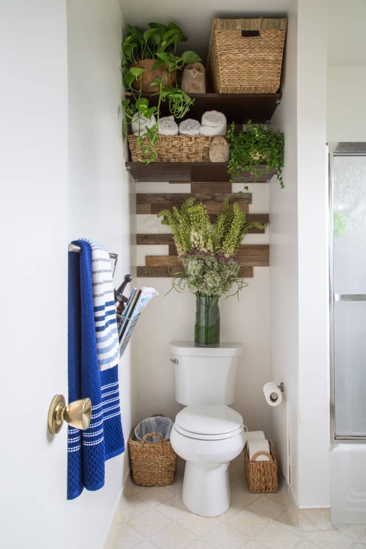 10 Storage Ideas for Tiny Bathrooms