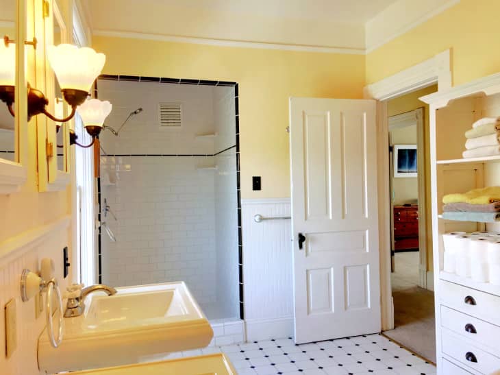 vintage yellow tile bathroom