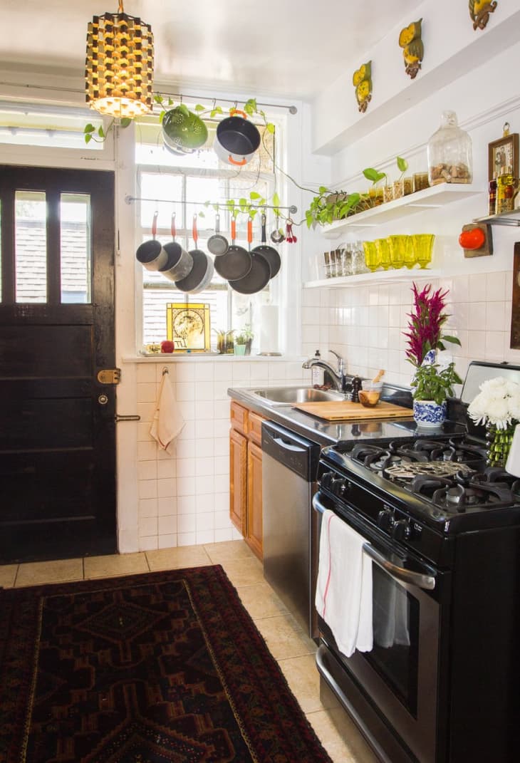 20 Genius Storage Ideas to Maximize Your Small Kitchen