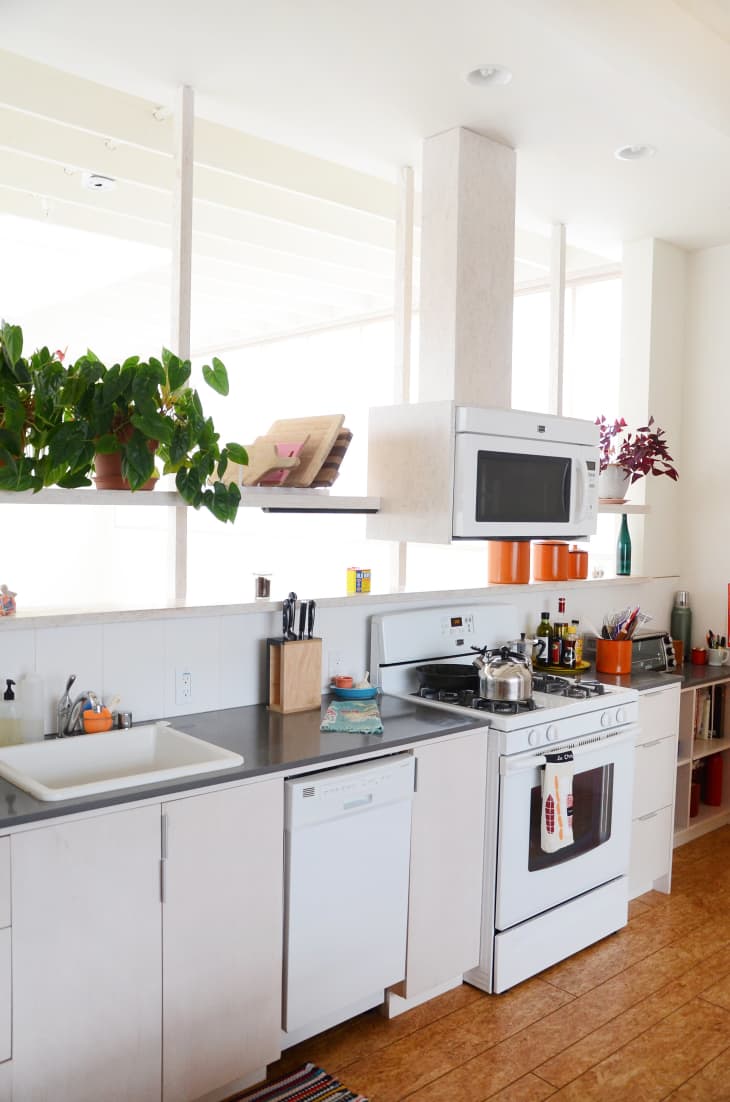 5 One-Wall Kitchen Tips to Make Yours Feel Roomier