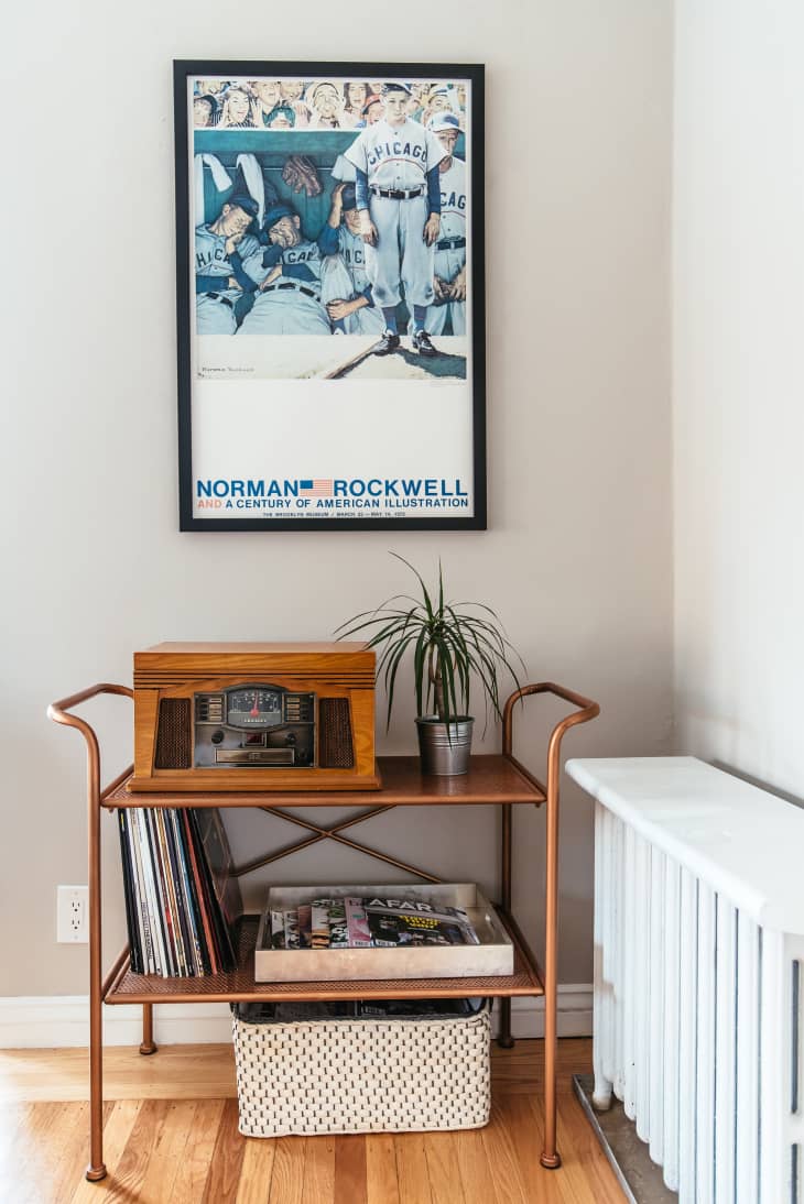 How to Incorporate a Record Player Into Your Interior | Apartment Therapy