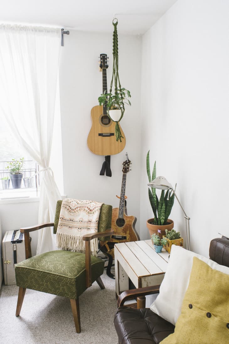 The Best Things to Eliminate From Your Living Room Now (That You Won't ...