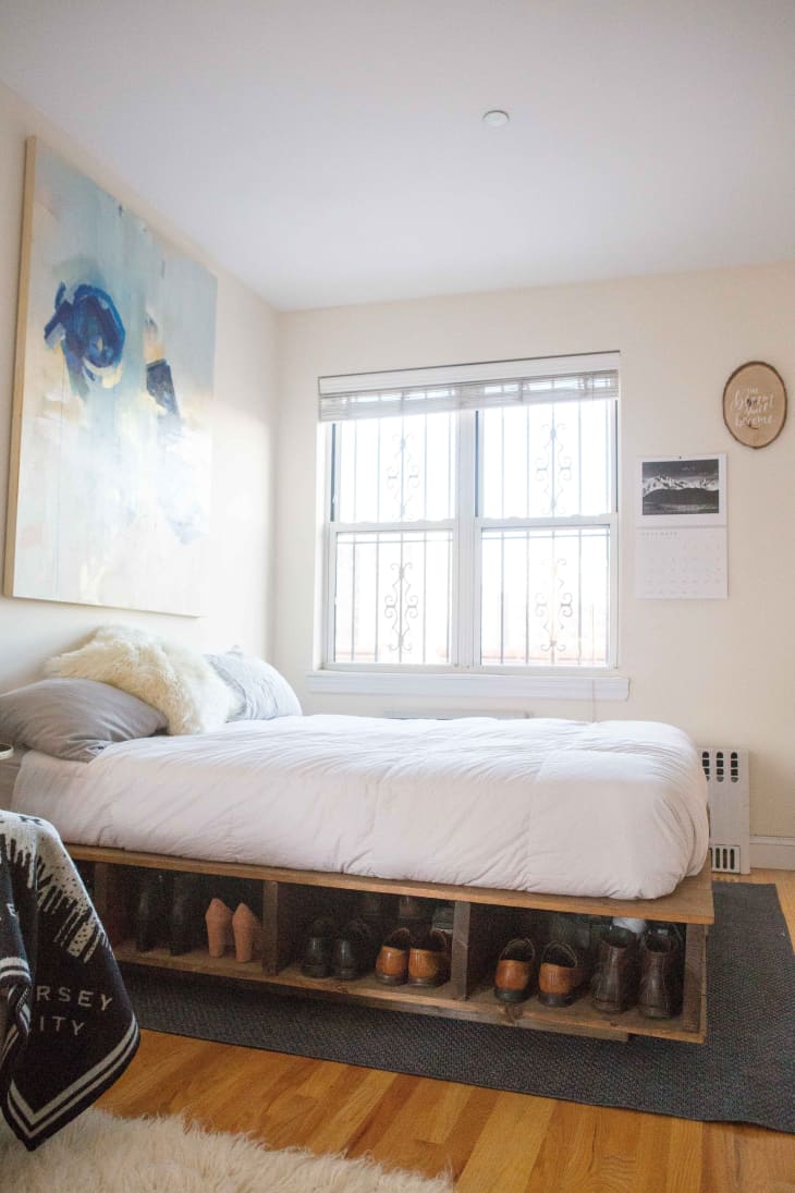 How To Make A Small Bedroom Feel Bigger | Apartment Therapy