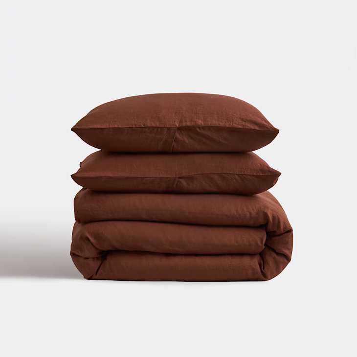 quince tobacco duvet Quilt Review: It Beats Out Any I've Ever Tested The breathability of the cotton brings extra cool and comfiness to your nights Quince Bedding Restock: These 8