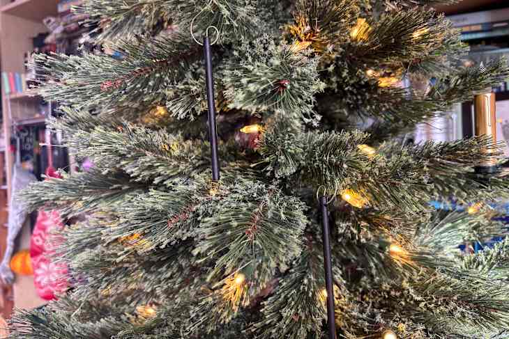 Glasshouse Fragrances’ Scent Stems Made My Fake Tree Smell Real ...