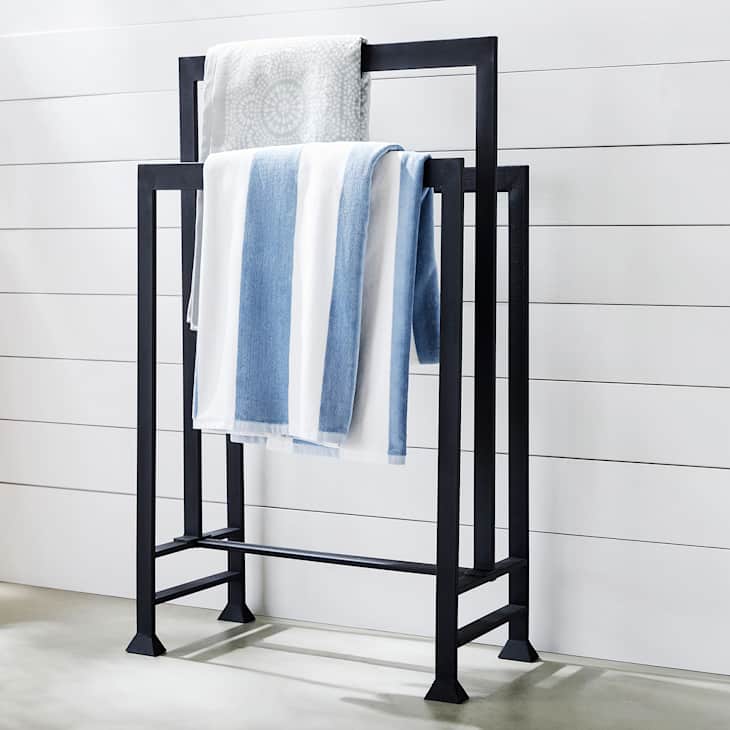 Pottery Barn's Malibu Metal Towel Valet Is So Handy | Apartment Therapy