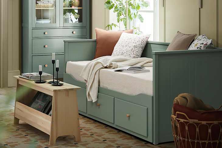 The HEMNES Daybed Is a Top Pick for Small Spaces – Here's Why