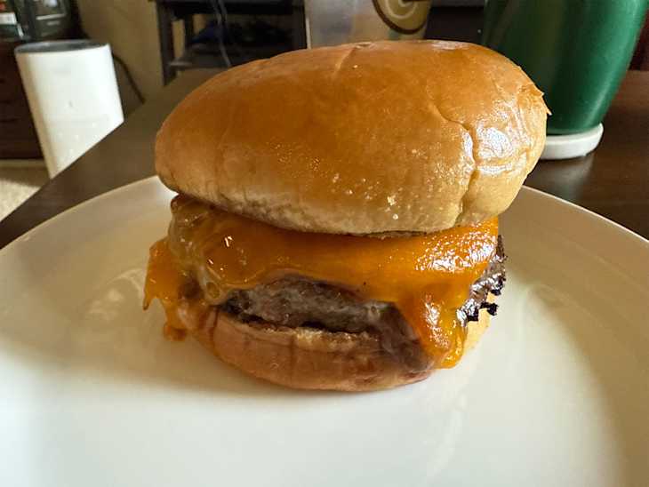 The “Unbelievably Juicy” Burgers I’m Making on Repeat All Summer | The ...