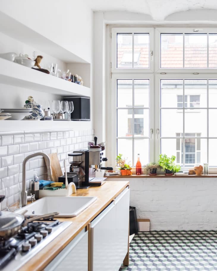 Modern and bright Loft kitchen