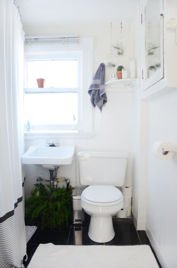 59 Small Bathroom Decor Ideas to Make Even the Tiniest Spaces Stand Out