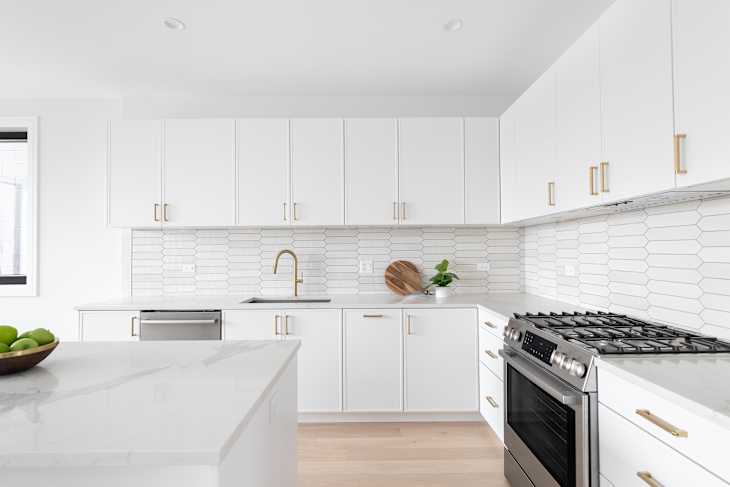 5 Kitchen Cabinet Trends “Out” for 2025 — And 2 That Are “In ...