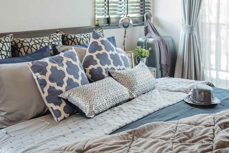 5 Outdated Bedroom Trends for 2026, According to Designers | Apartment ...