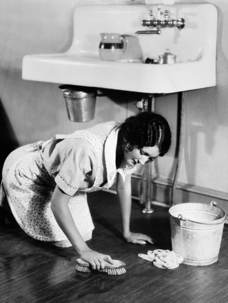 I Tried a 1920s Cleaning Schedule for a Week, And It's Impossible