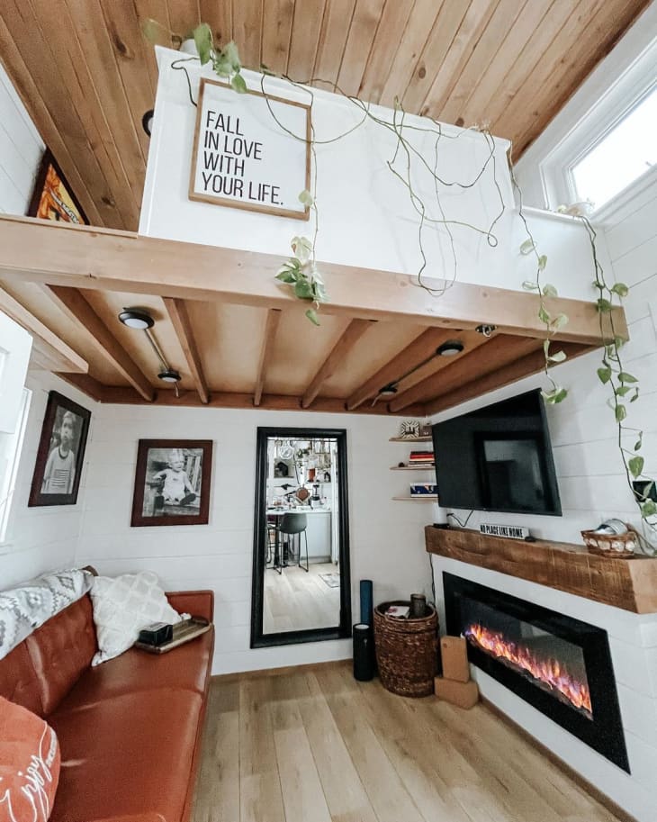 12 Inspiring Tiny House Interiors - How to Decorate a Tiny Home