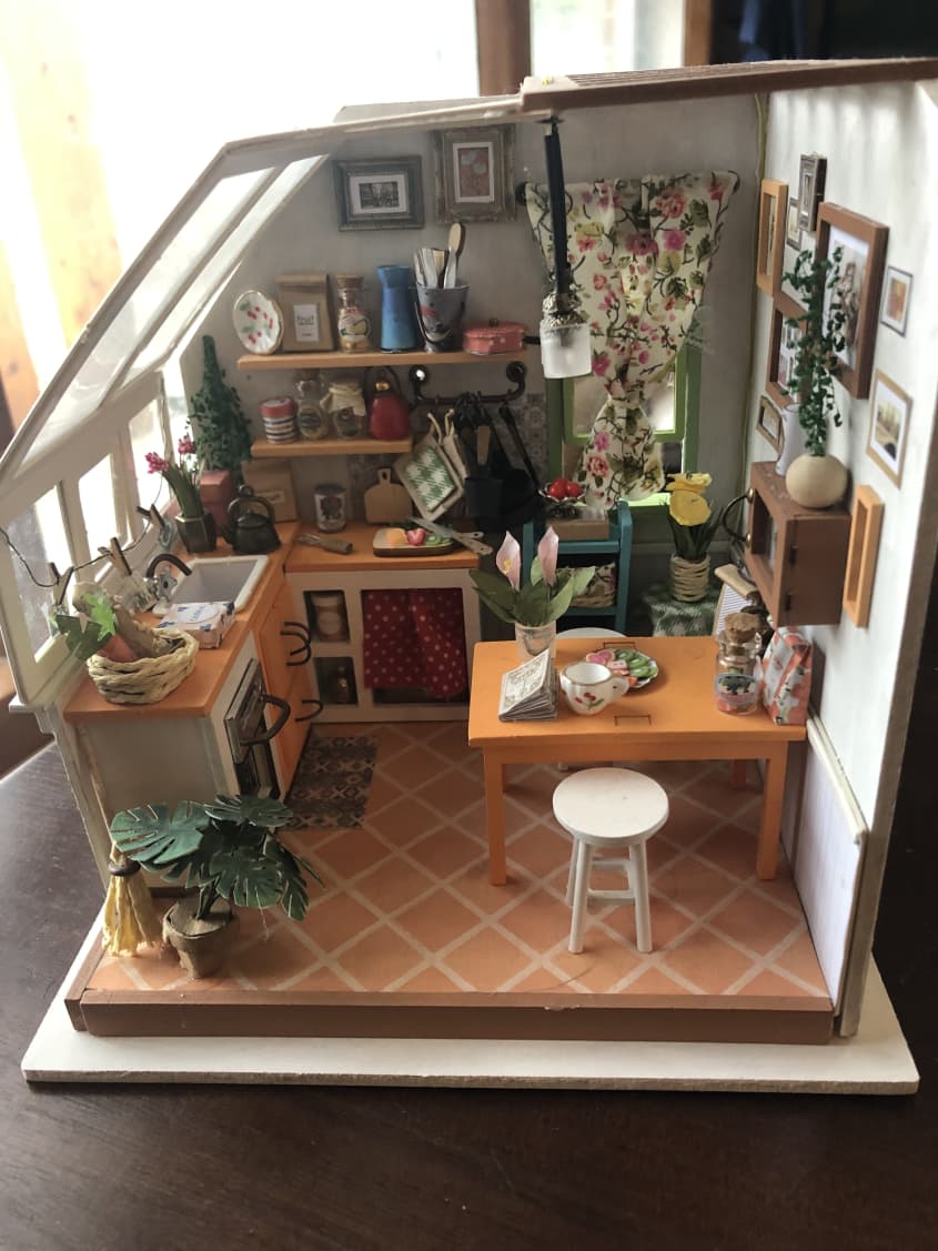 Nine-in-one DIY Miniature Dollhouse Crafts