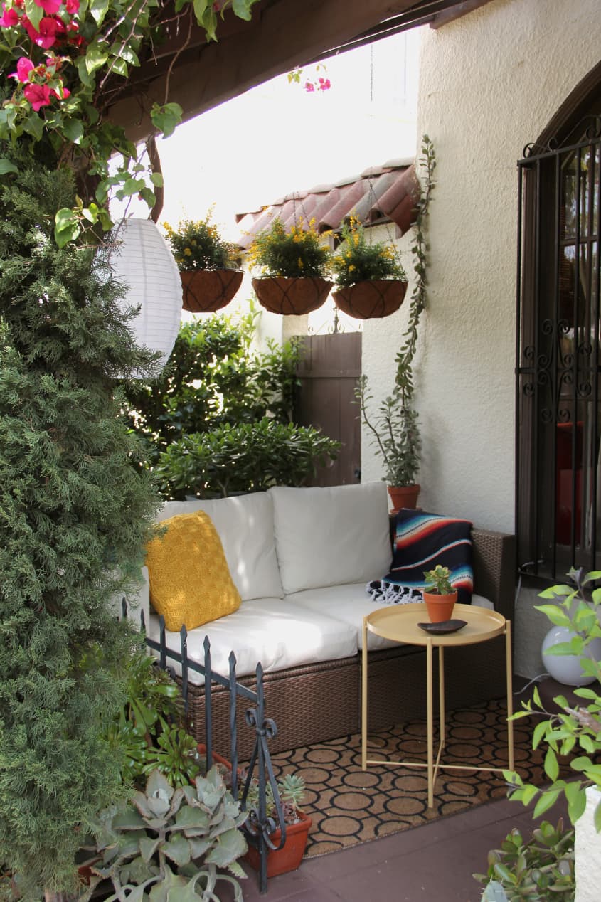 Form & Function Stylishly Blend in this Miracle Mile Home in LA