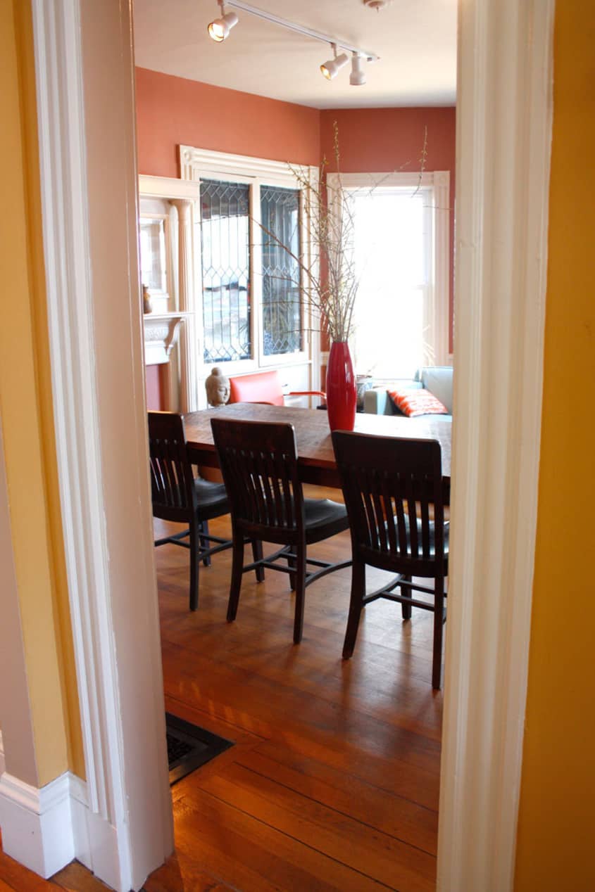 Artist John Guthrie’s Heavenly Haven Apartment Therapy