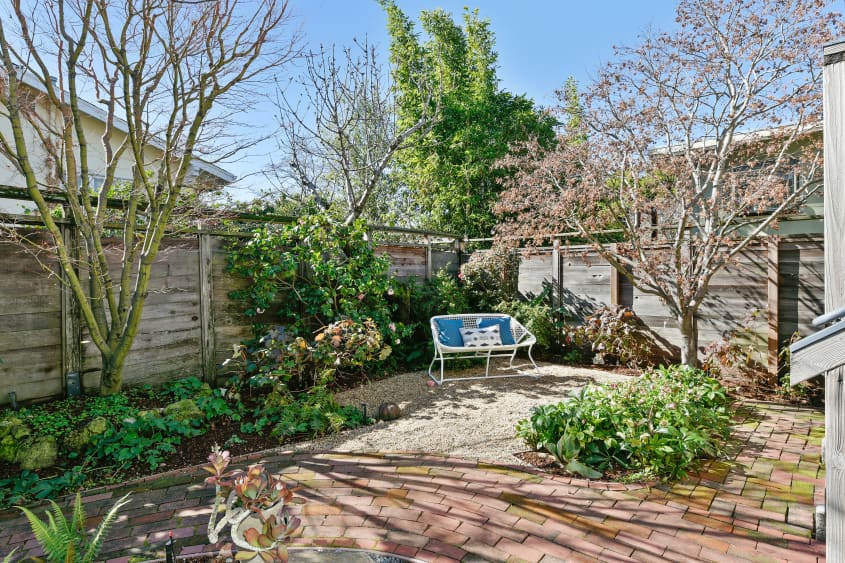 315 Hemphill Place, Oakland California, 94618 Apartment Therapy