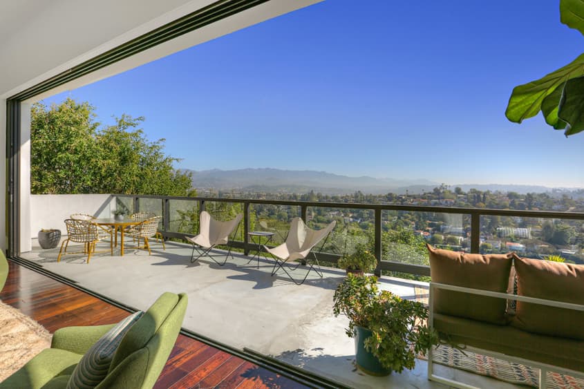 Kristen Wiig’s Gorgeous LA Home Is For Sale For $2.4 Million ...