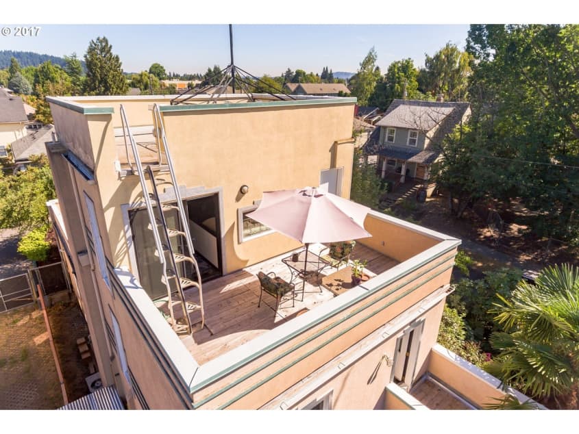This Quirky Art Deco Home In Portland Can Be Yours For Under $600K ...