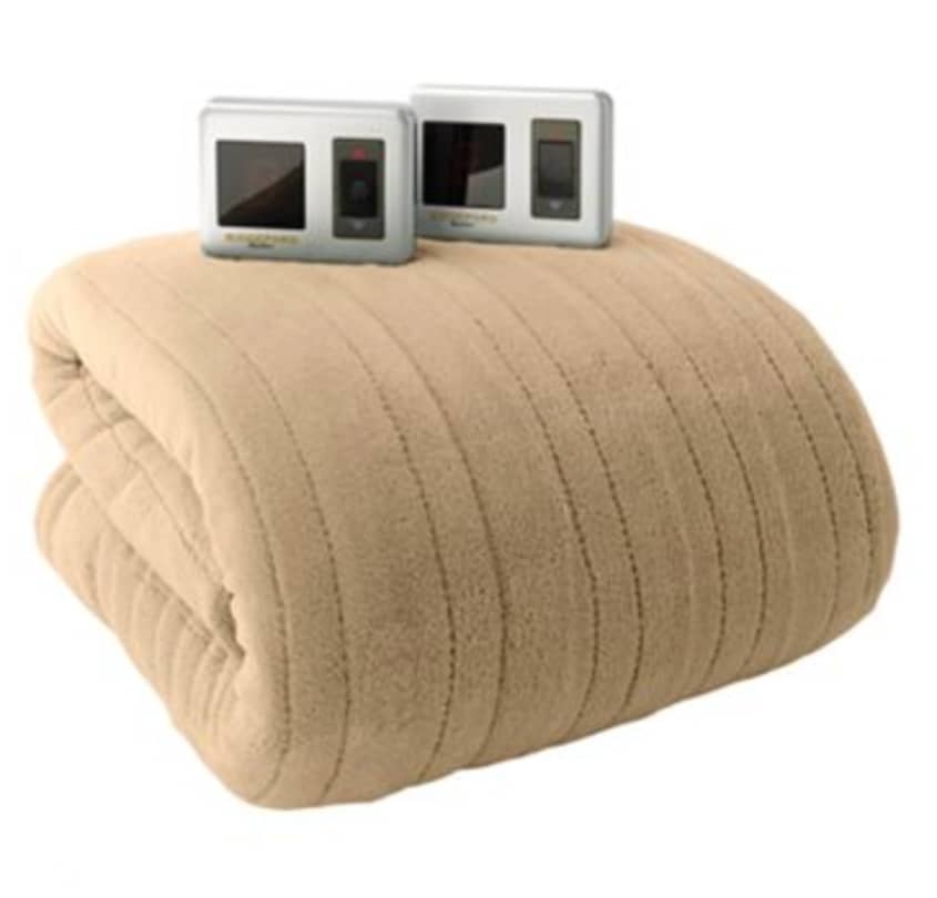 10 Electric Blankets Worth Snuggling Up To Apartment Therapy