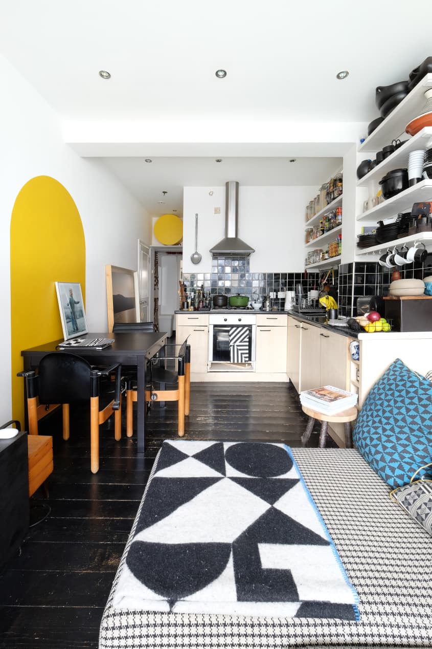 House Tour: A Modern, Graphic, Geometric London Flat | Apartment Therapy