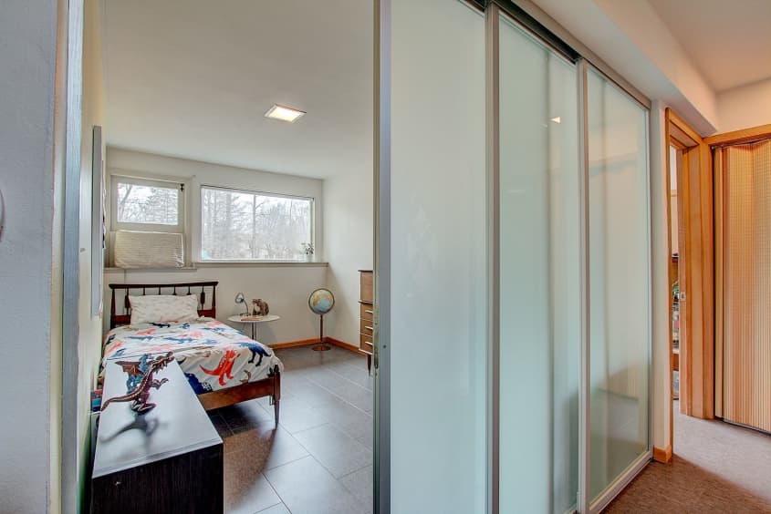 Colorful MidCentury Modern Home in Bayside, Wisconsin Apartment Therapy