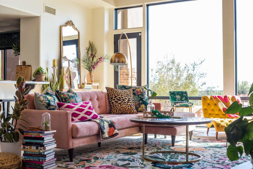 This Arizona Home Is Filled With Utterly Fantastic Hand-Painted Florals ...