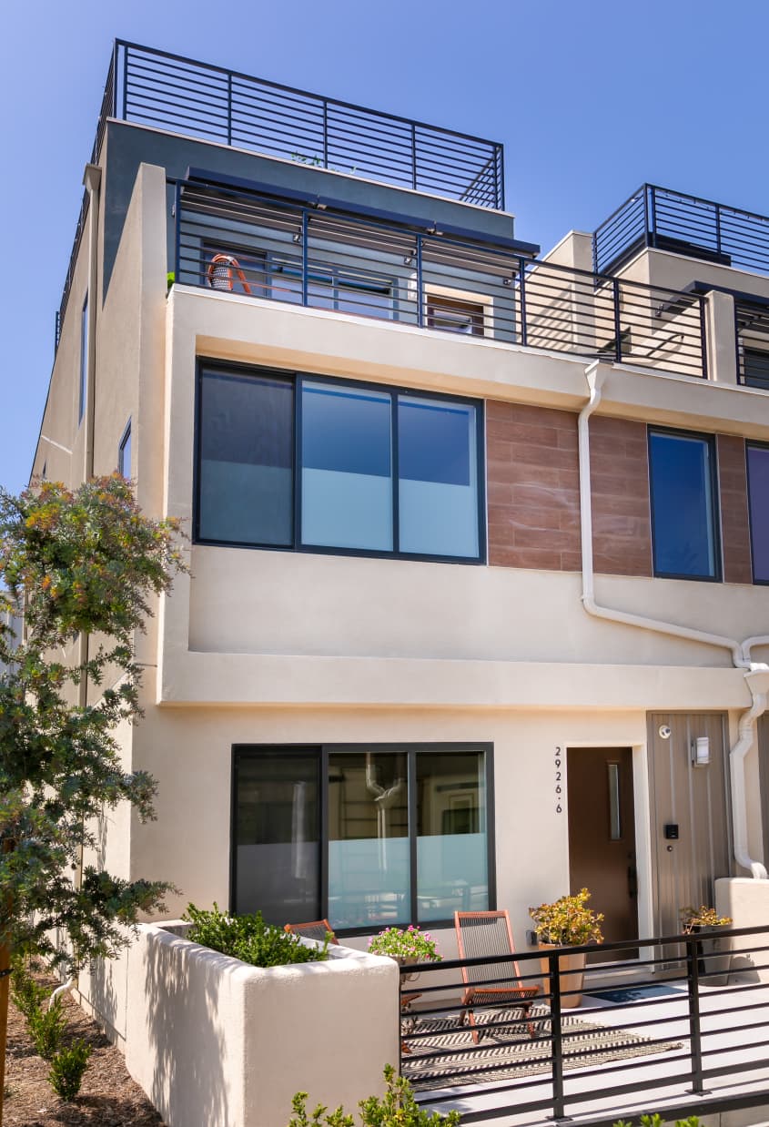 2926 Rowena Avenue 6, Los Angeles, CA 90039 Apartment Therapy