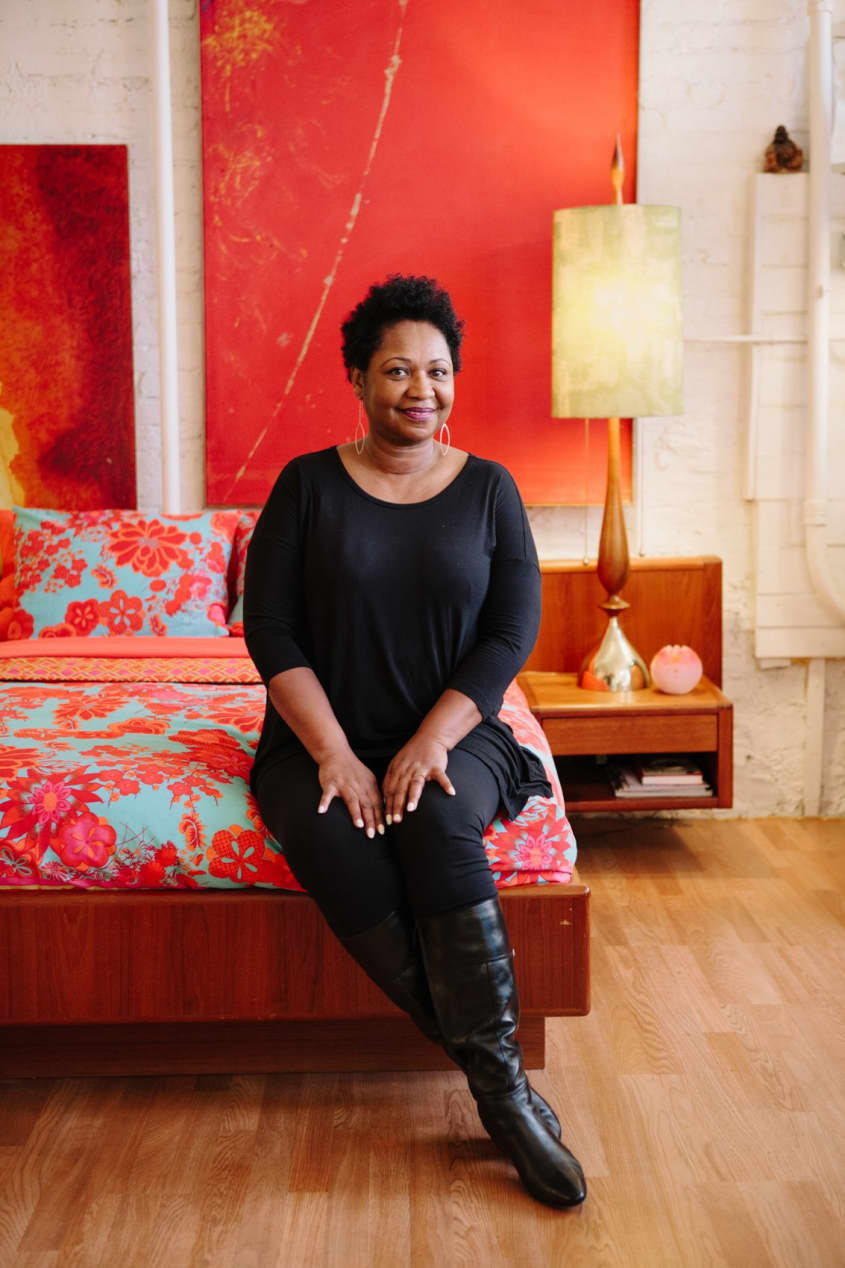 House Tour: A Couple Share a Colorful Chicago Studio | Apartment Therapy