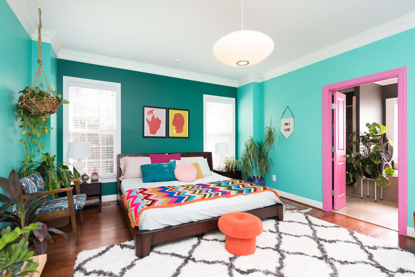 Tour DesignAddictMom’s Colorful, Personal Home | Apartment Therapy