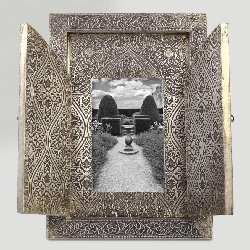 Under 50 15 Bold & Unusual Frames for a Gallery Wall Apartment Therapy