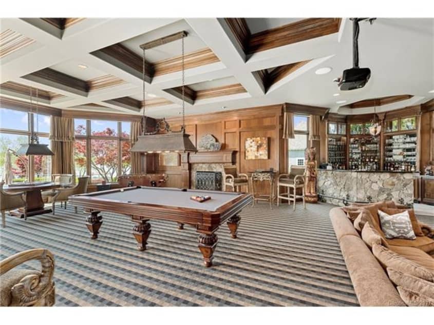 Shake ‘n’ Bake In Ricky Bobby’s Manse From Talladega Nights | Apartment ...